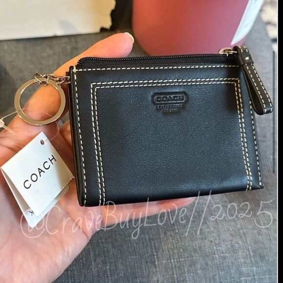NWT COACH LEATHER CARD CASE BLACK w/CONTRAST STITCH MINI SKINNY KEY CHAIN 40065 - Picture 2 of 11